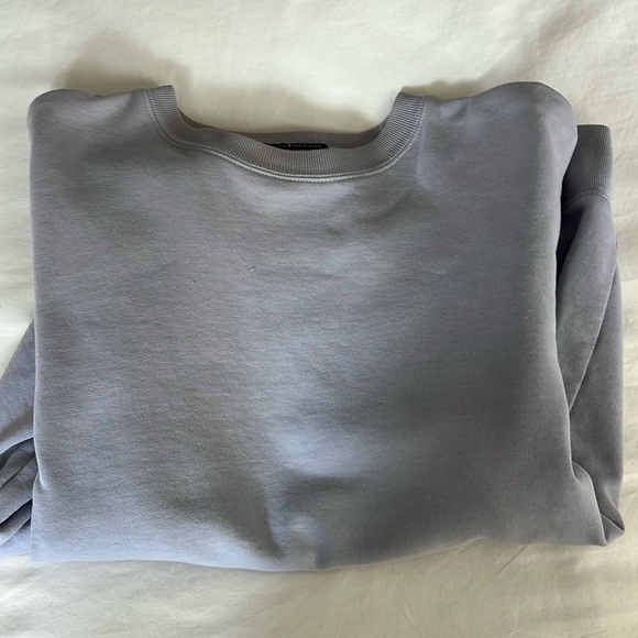 BRANDY MELVILLE PURPLE ERICA SWEATSHIRT - Picture 2 of 4